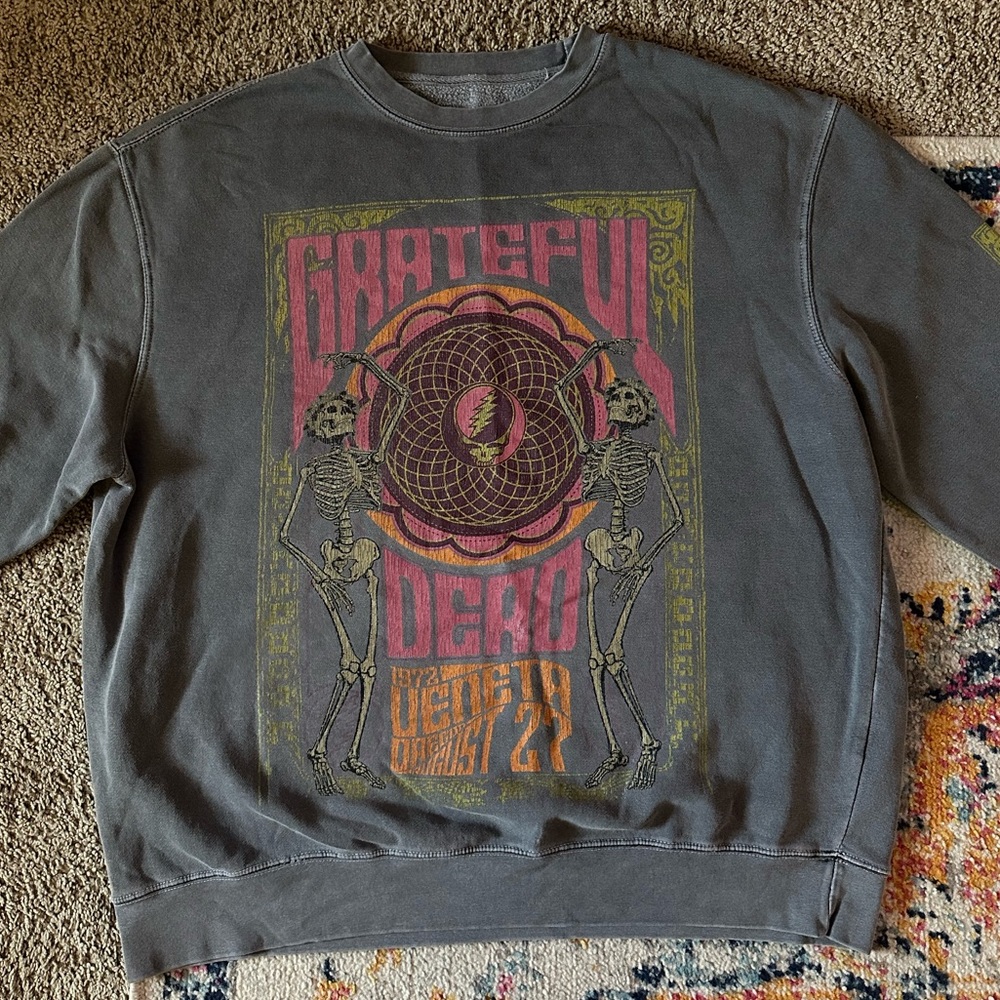 Urban Outfitters Grateful Dead oversized crewneck